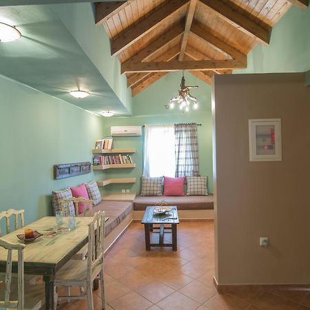 Levantes Houses Vathy  Room photo